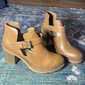 Pull&Bear Cut Out Buckle Ankle Boots